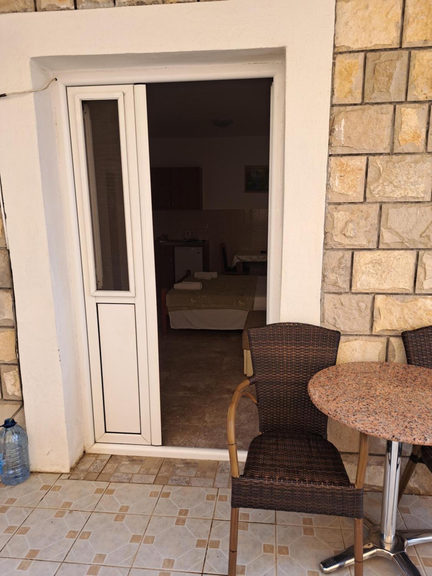 Apartments Dragisic Sveti Stefan Extérieur photo