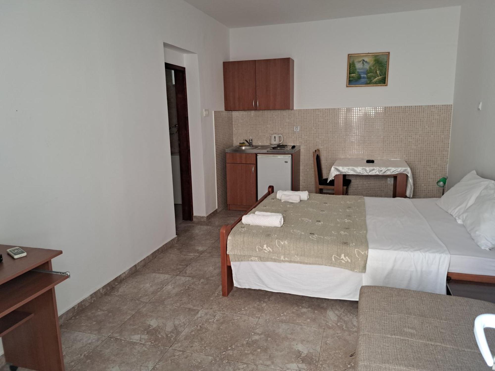 Apartments Dragisic Sveti Stefan Extérieur photo