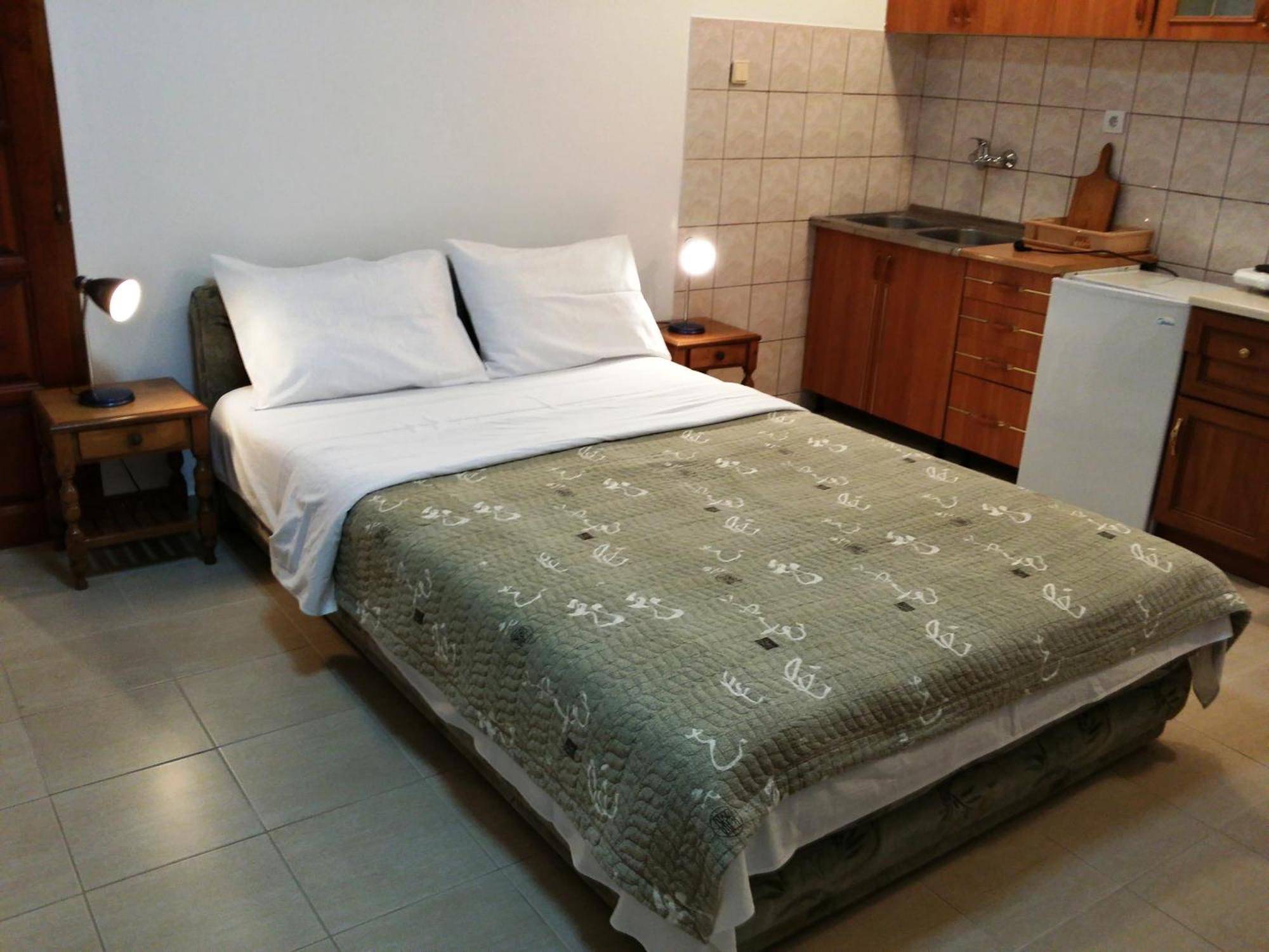 Apartments Dragisic Sveti Stefan Chambre photo