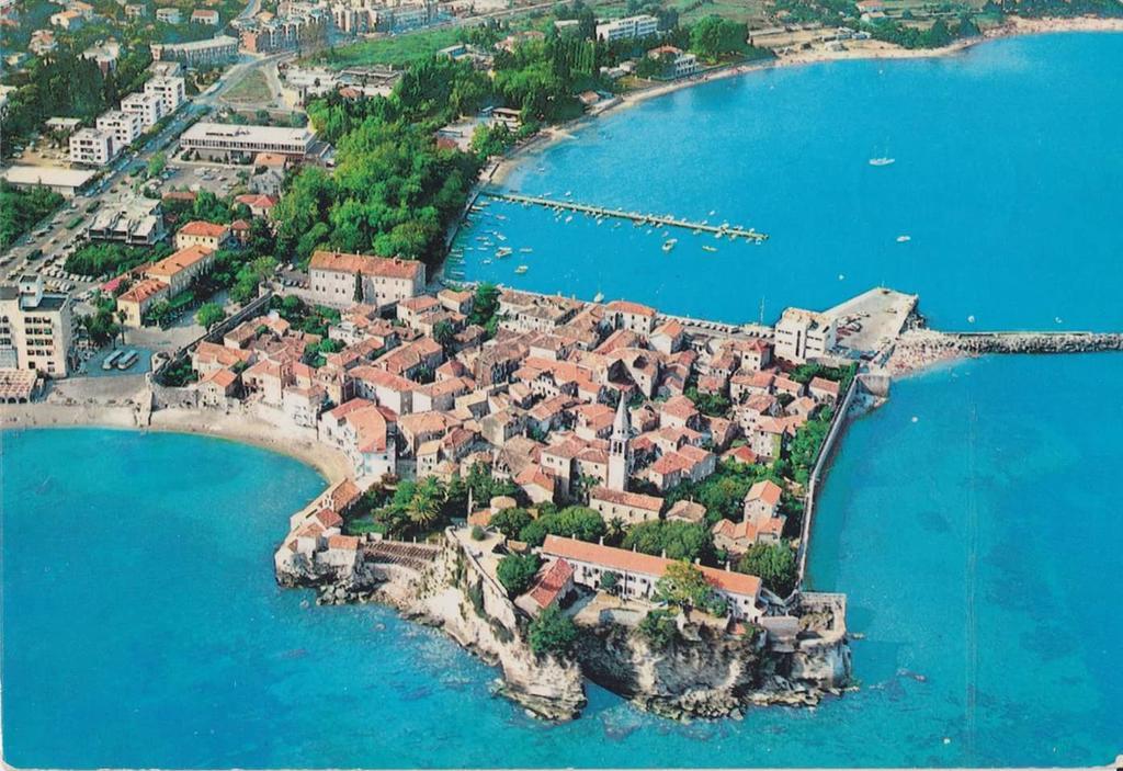 Apartments Dragisic Sveti Stefan Extérieur photo